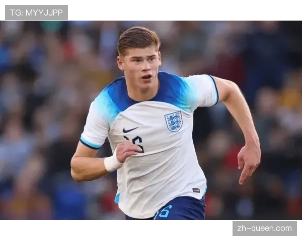 转会传闻：英超球队布莱顿派球探现场考察布雷斯特前锋，重点关注其反击中无球跑动